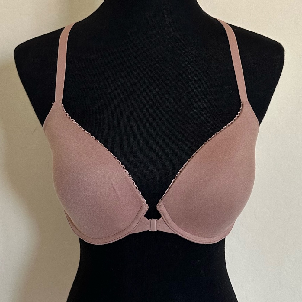 Victoria’s Secret Body by Victoria Racerback bra
